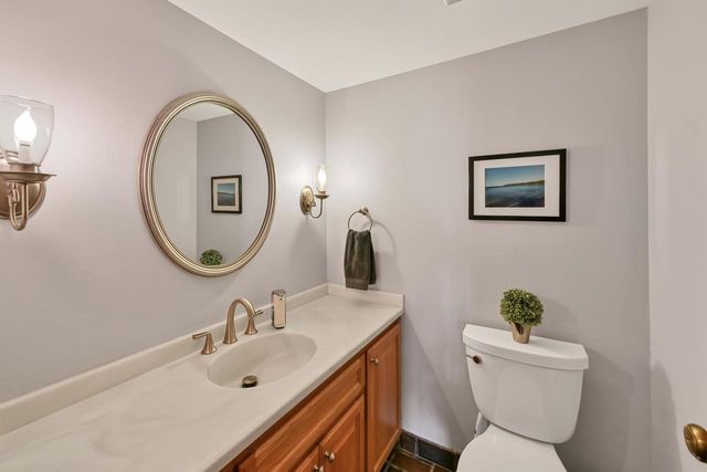 805 Lone Tree ROAD, Elm Grove, WI 53122