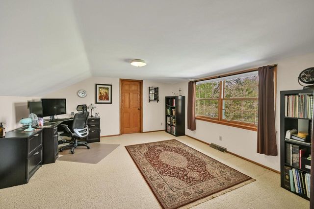 805 Lone Tree ROAD, Elm Grove, WI 53122