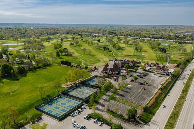 805 Lone Tree ROAD, Elm Grove, WI 53122