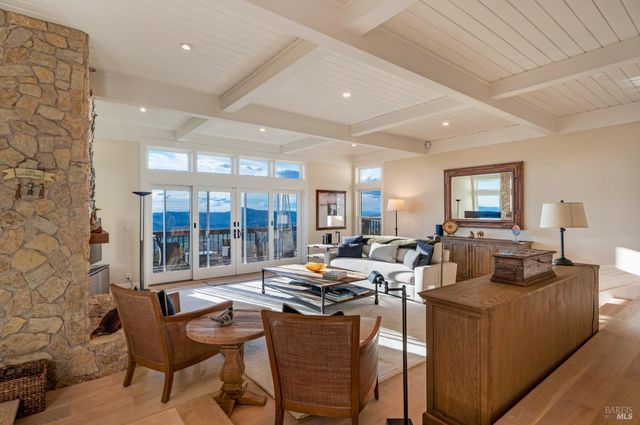 2557 Trinity Rd, Glen Ellen, CA 95442