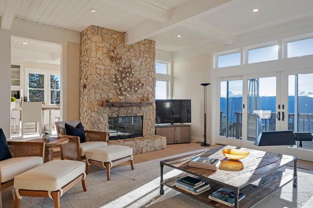 2557 Trinity Rd, Glen Ellen, CA 95442