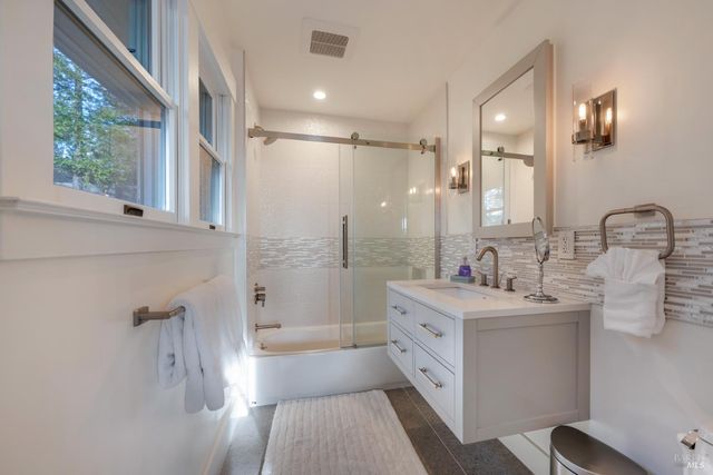 2557 Trinity Rd, Glen Ellen, CA 95442