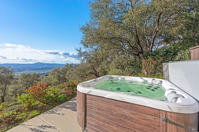 2557 Trinity Rd, Glen Ellen, CA 95442