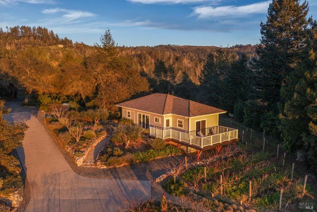 2557 Trinity Rd, Glen Ellen, CA 95442