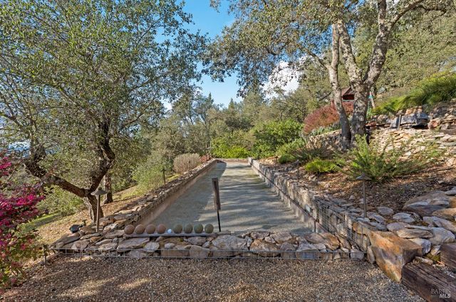 2557 Trinity Rd, Glen Ellen, CA 95442