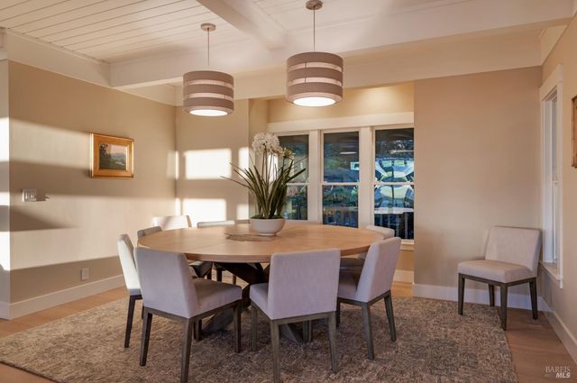 2557 Trinity Rd, Glen Ellen, CA 95442