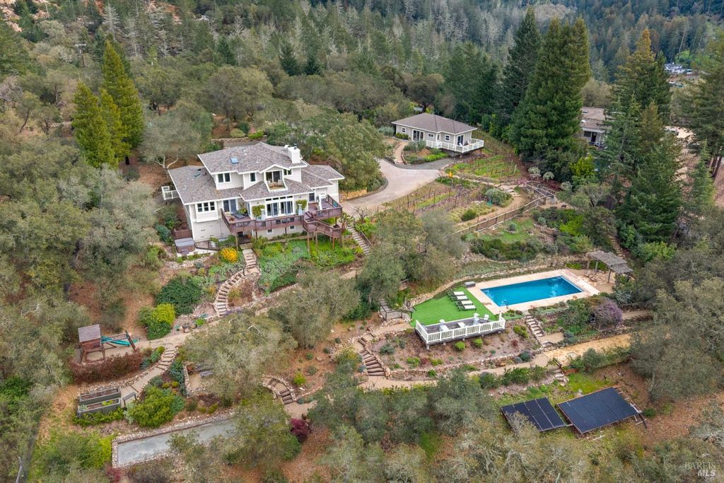 2557 Trinity Rd, Glen Ellen, CA 95442