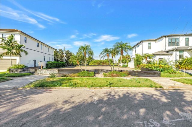 750 CORDOVA BOULEVARD NE, St Petersburg, FL 33704