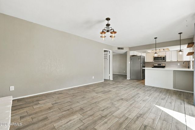 629 E HOLMES Avenue, Mesa, AZ 85204