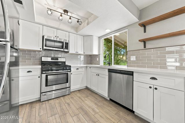629 E HOLMES Avenue, Mesa, AZ 85204