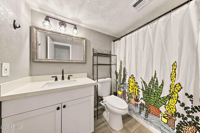 629 E HOLMES Avenue, Mesa, AZ 85204