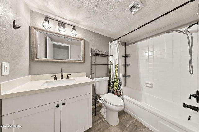 629 E HOLMES Avenue, Mesa, AZ 85204
