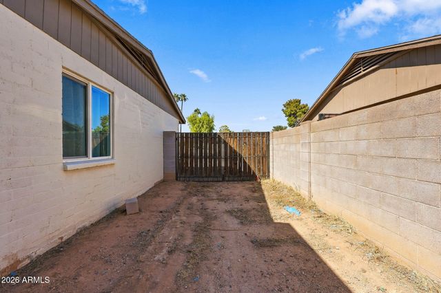 629 E HOLMES Avenue, Mesa, AZ 85204