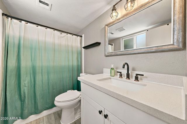 629 E HOLMES Avenue, Mesa, AZ 85204
