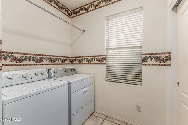 6680 S Tamarron Way, Chandler, AZ 85249