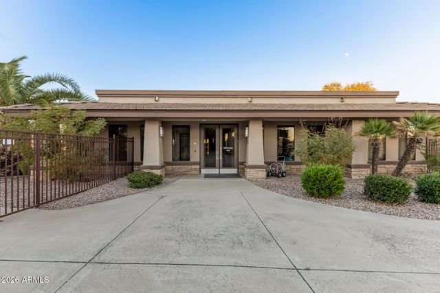 6680 S Tamarron Way, Chandler, AZ 85249