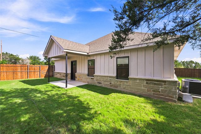 2515 Coyote Trail, Granbury, TX 76048
