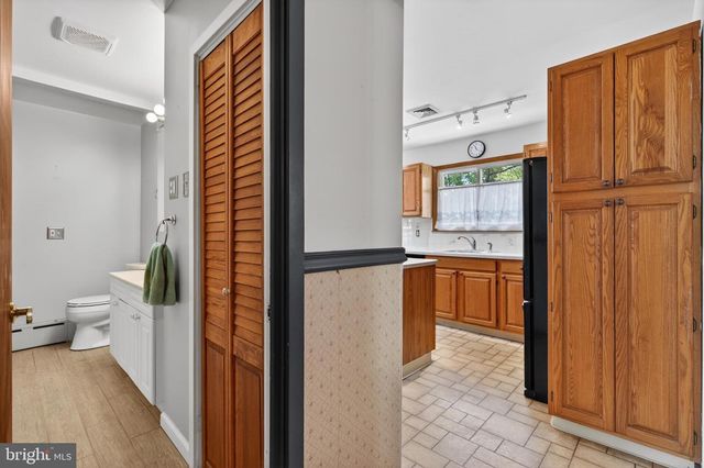 25 CHURCH ST, Willow Grove, PA 19090