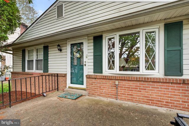 25 CHURCH ST, Willow Grove, PA 19090