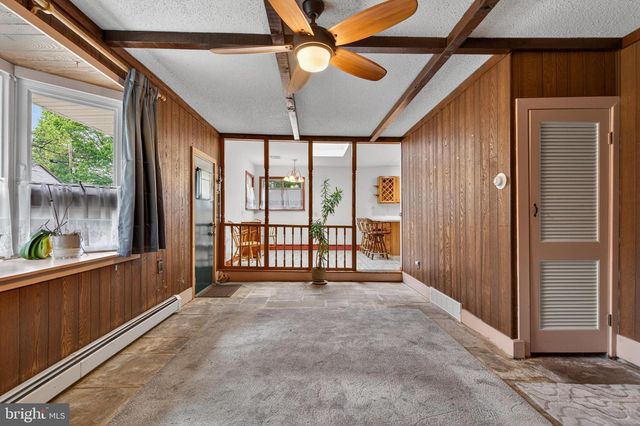 25 CHURCH ST, Willow Grove, PA 19090