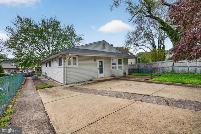 25 CHURCH ST, Willow Grove, PA 19090