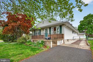 25 CHURCH ST, Willow Grove, PA 19090