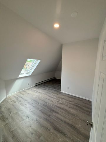 1609 4th Street NE, Minneapolis, MN 55413