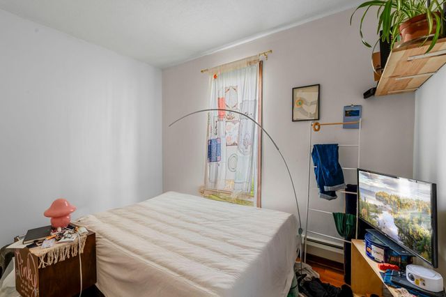 1609 4th Street NE, Minneapolis, MN 55413