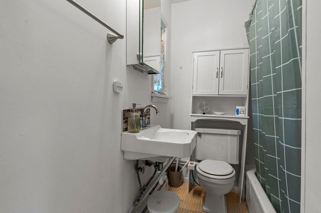 1609 4th Street NE, Minneapolis, MN 55413