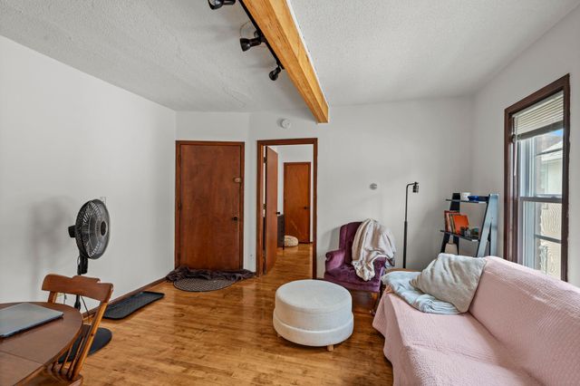 1609 4th Street NE, Minneapolis, MN 55413