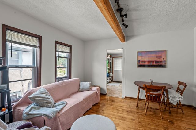 1609 4th Street NE, Minneapolis, MN 55413