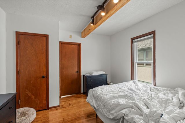 1609 4th Street NE, Minneapolis, MN 55413