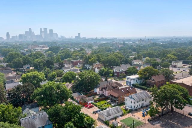 1609 4th Street NE, Minneapolis, MN 55413