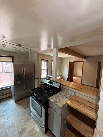 1609 4th Street NE, Minneapolis, MN 55413