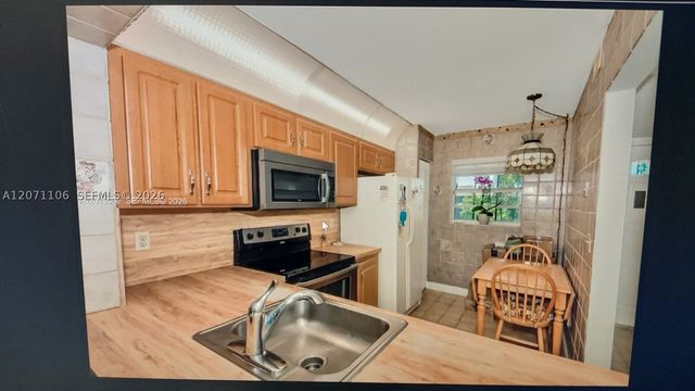 430 NE 210th Cir Ter 201-3, Miami, FL 33179