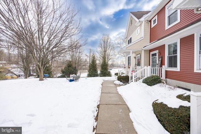 1094 MERCHANT ST, Coatesville, PA 19320