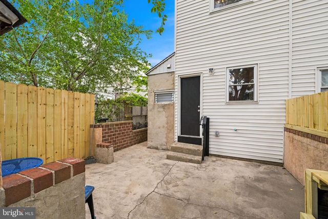 204 MIDDLESEX ST, Gloucester City, NJ 08030