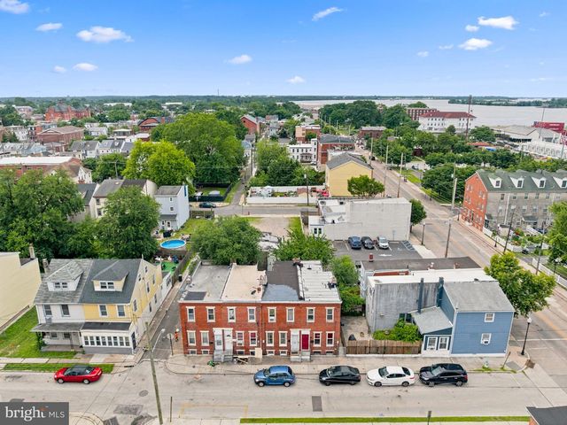 204 MIDDLESEX ST, Gloucester City, NJ 08030
