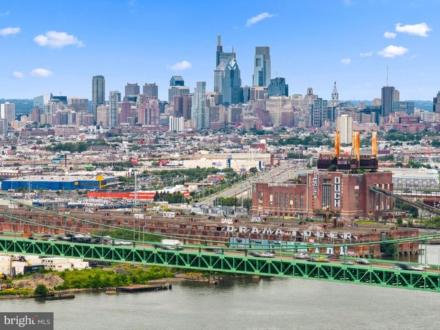204 MIDDLESEX ST, Gloucester City, NJ 08030