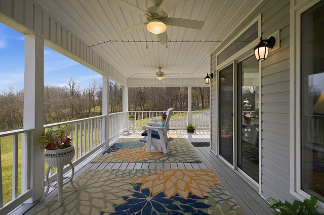 391 Keg Springs Rd, Hampshire, TN 38461