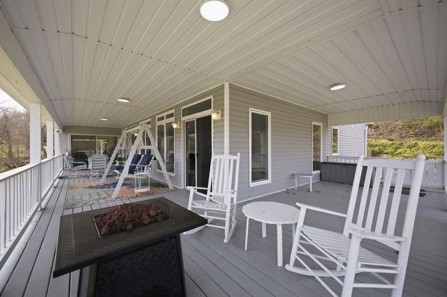 391 Keg Springs Rd, Hampshire, TN 38461