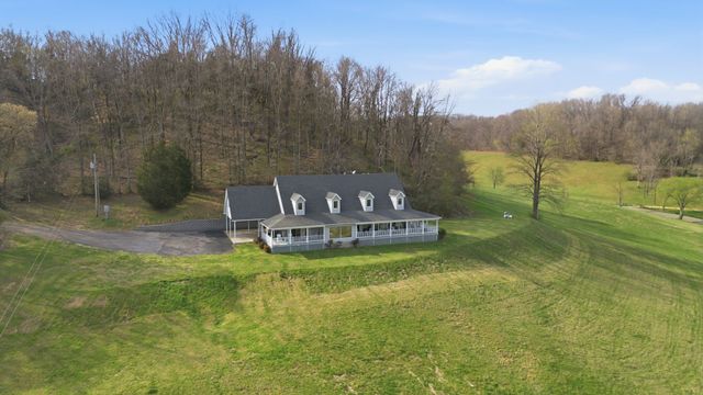 391 Keg Springs Rd, Hampshire, TN 38461