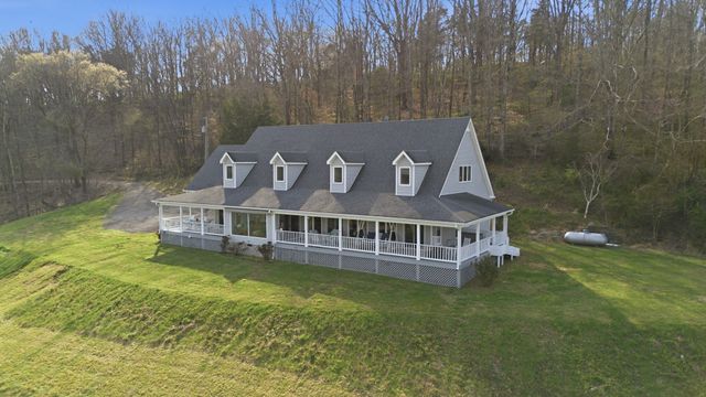 391 Keg Springs Rd, Hampshire, TN 38461