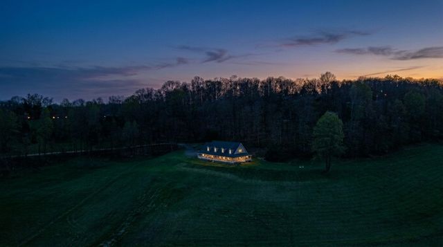 391 Keg Springs Rd, Hampshire, TN 38461