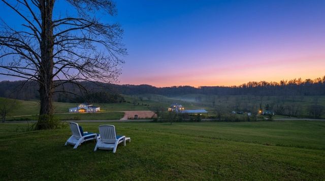 391 Keg Springs Rd, Hampshire, TN 38461