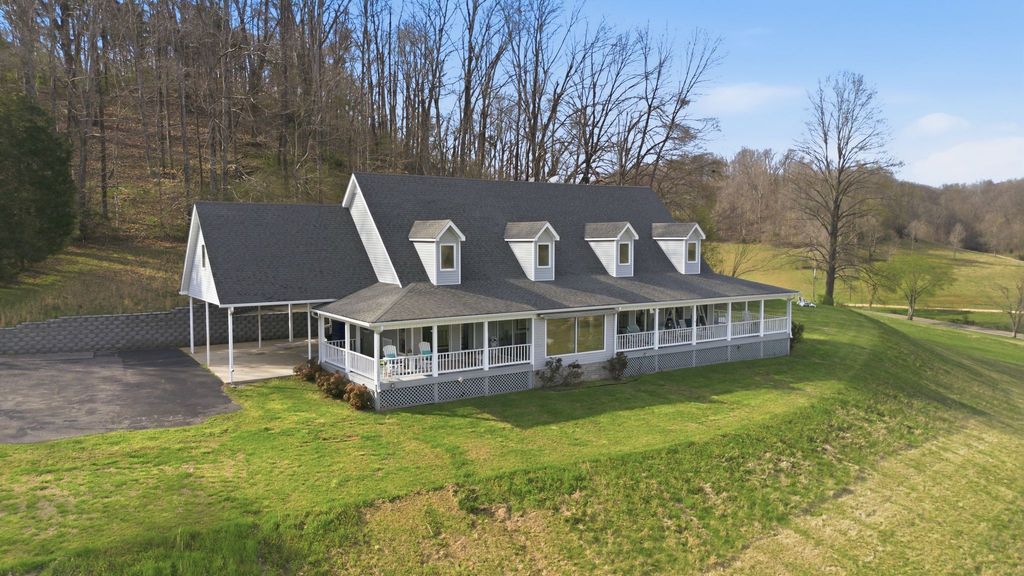 391 Keg Springs Rd, Hampshire, TN 38461