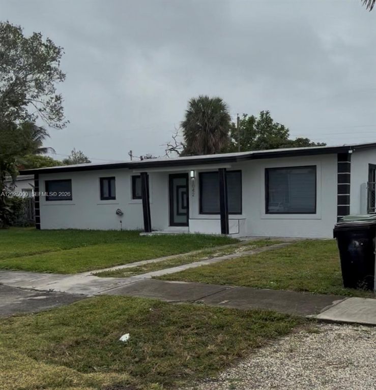 1042 NW 13th St, Fort Lauderdale, FL 33311