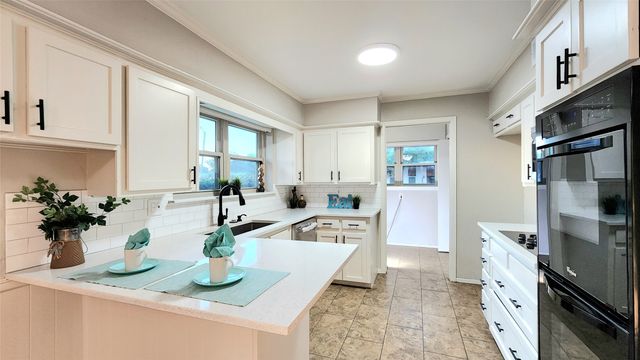 1911 Greenhaven Drive, Richardson, TX 75080