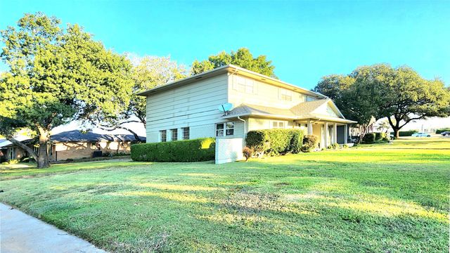 1911 Greenhaven Drive, Richardson, TX 75080