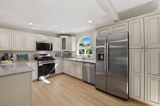 3625 Laketree Drive, Fallbrook, CA 92028